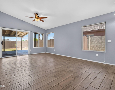 15542 N 136th Lane - Photo Thumbnail 4