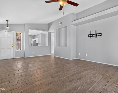 15542 N 136th Lane - Photo Thumbnail 2