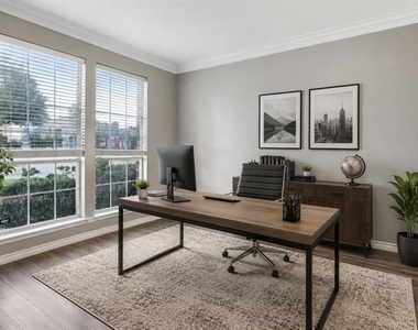 400 Moss Hill Road - Photo Thumbnail 4