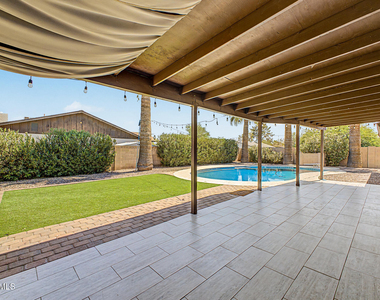 1340 E Donner Drive - Photo Thumbnail 24