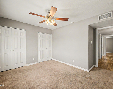 1340 E Donner Drive - Photo Thumbnail 22