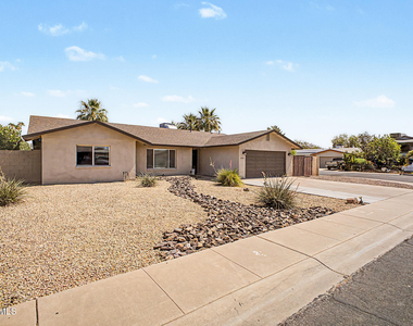 1340 E Donner Drive - Photo Thumbnail 2