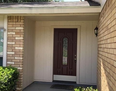 2622 Meadowview Drive - Photo Thumbnail 1