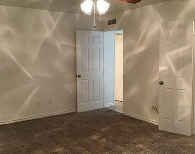 2622 Meadowview Drive - Photo Thumbnail 15