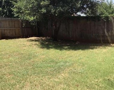 2622 Meadowview Drive - Photo Thumbnail 23