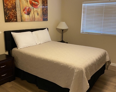 540 S West Road - Photo Thumbnail 5