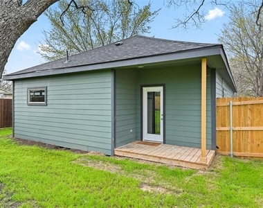 618 Star Street - Photo Thumbnail 10