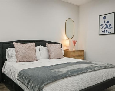 618 Star Street - Photo Thumbnail 77