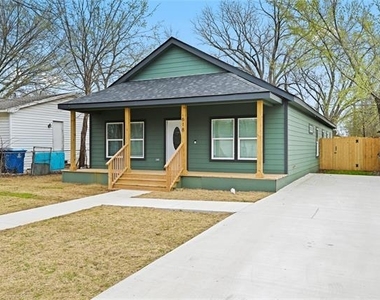 618 Star Street - Photo Thumbnail 2