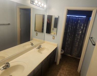 20608 N 74th Lane - Photo Thumbnail 27