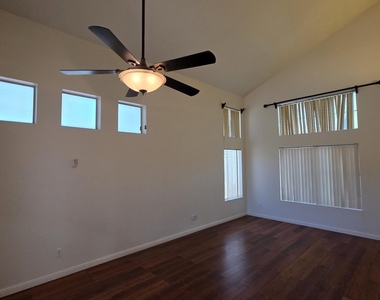 20608 N 74th Lane - Photo Thumbnail 8