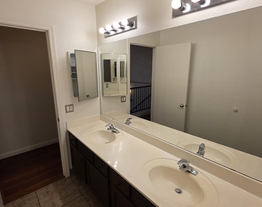 20608 N 74th Lane - Photo Thumbnail 32