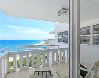 2000 S Ocean Drive - Photo Thumbnail 8