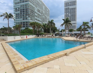 2000 S Ocean Drive - Photo Thumbnail 25