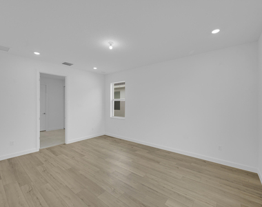 3501 Harborside Avenue - Photo Thumbnail 21