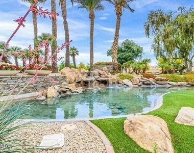 8479 N 84th Place - Photo Thumbnail 5