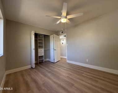 2340 E Isabella Avenue - Photo Thumbnail 5