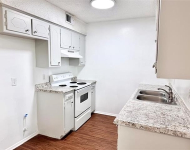 441 Sw Thomas Street - Photo Thumbnail 6
