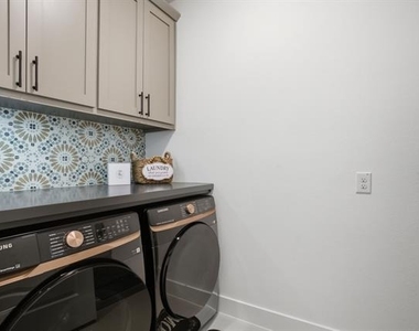 7216 Dragonfly Lane - Photo Thumbnail 16