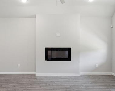 1622 Havenrock Drive - Photo Thumbnail 7