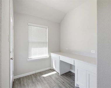1622 Havenrock Drive - Photo Thumbnail 13