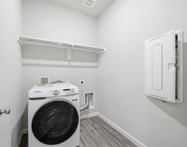1622 Havenrock Drive - Photo Thumbnail 5