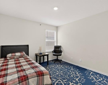 1114 Emerald Gate Drive - Photo Thumbnail 29