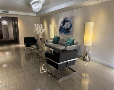 7950 E Camelback Road - Photo Thumbnail 17