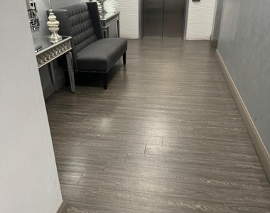 7950 E Camelback Road - Photo Thumbnail 15