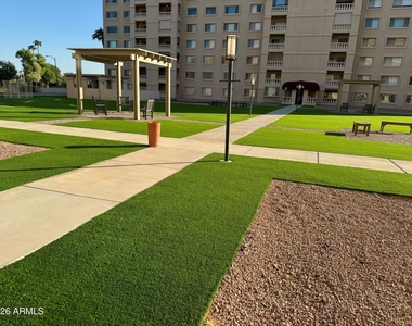 7950 E Camelback Road - Photo Thumbnail 21