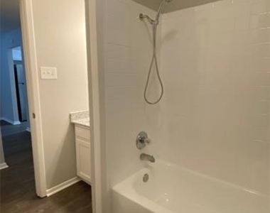 1302 Berry Drive - Photo Thumbnail 2