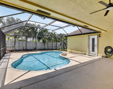 1959 Water Ridge Dr - Photo Thumbnail 39