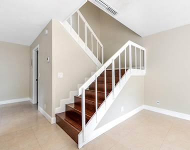 2471 Waterside Drive - Photo Thumbnail 10