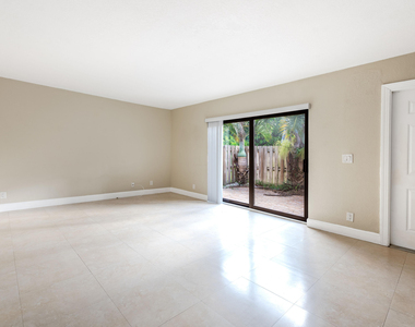 2471 Waterside Drive - Photo Thumbnail 3