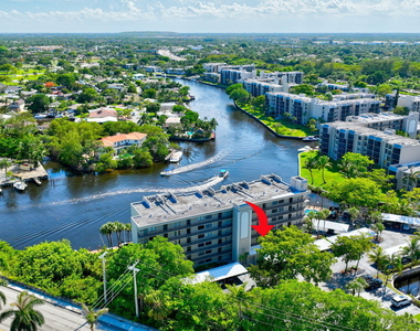 22 Royal Palm Way - Photo Thumbnail 3