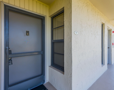 22 Royal Palm Way - Photo Thumbnail 5