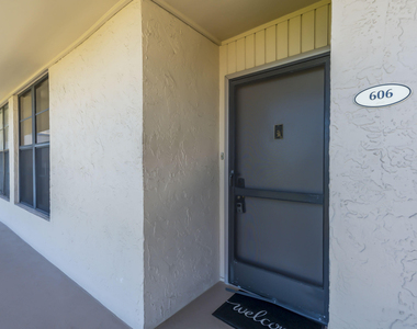 22 Royal Palm Way - Photo Thumbnail 6