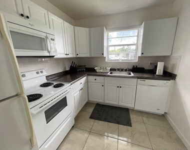 1625 Cleveland Street - Photo Thumbnail 3