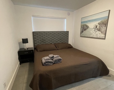 1625 Cleveland Street - Photo Thumbnail 7