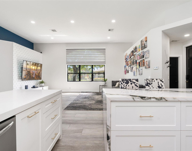 4903 Nw 101st Avenue - Photo Thumbnail 20