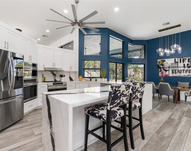4903 Nw 101st Avenue - Photo Thumbnail 16