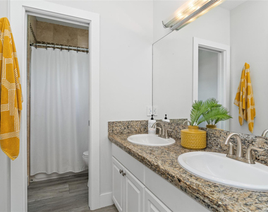 4903 Nw 101st Avenue - Photo Thumbnail 51