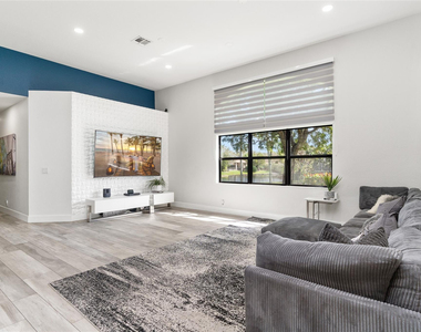 4903 Nw 101st Avenue - Photo Thumbnail 21