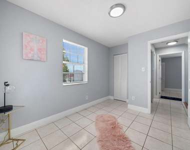 4527 Nw 191st Terrace - Photo Thumbnail 7