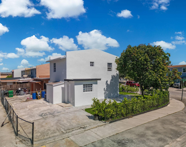 4527 Nw 191st Terrace - Photo Thumbnail 26