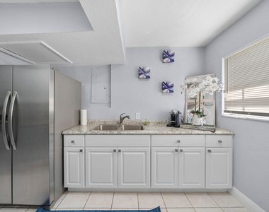 4527 Nw 191st Terrace - Photo Thumbnail 4