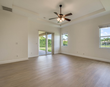 172 Manor Circle - Photo Thumbnail 18