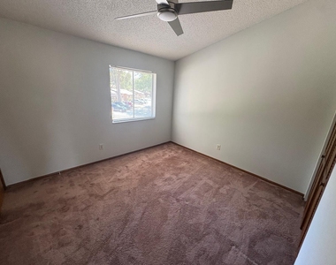 1838 Foxhall Circle - Photo Thumbnail 9