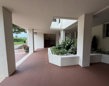 112 Lake Emerald Drive - Photo Thumbnail 21