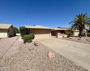 19609 N 98th Drive - Photo Thumbnail 1